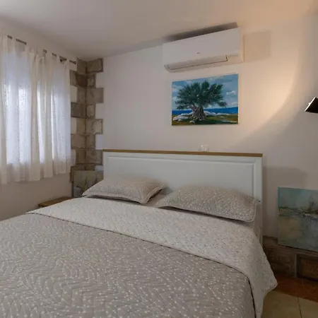 Tina By Guide Villa *